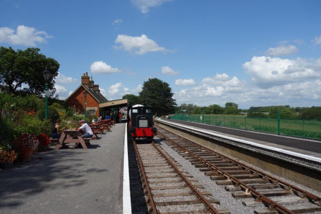 Shillingstone Station